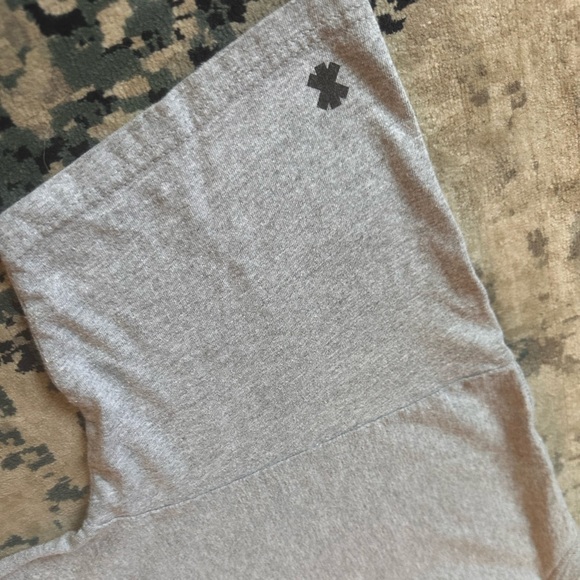 Delicious Vinyl Record Label T-shirt! Size Large - Picture 6 of 8